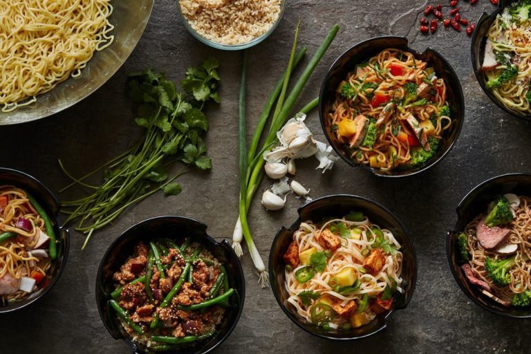 Eat locally-sourced and organic with Honeygrow
