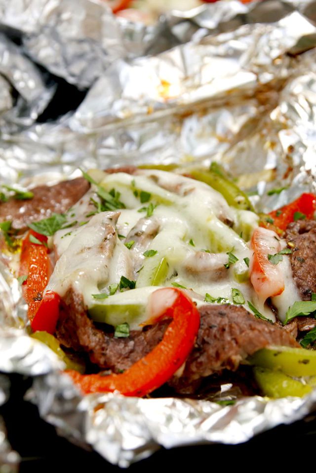 Philly (Chicken) Cheesesteak Foil Packs
