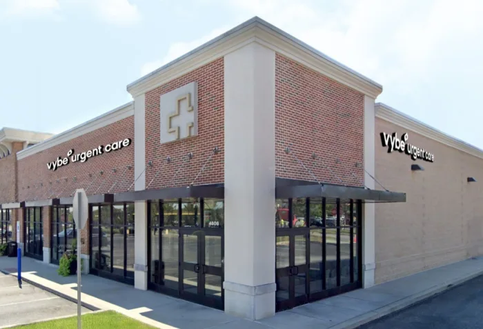 An enlarged image of an exterior building view of vybe urgent care's 4808 Edgmont Ave, Brookhaven, PA location.